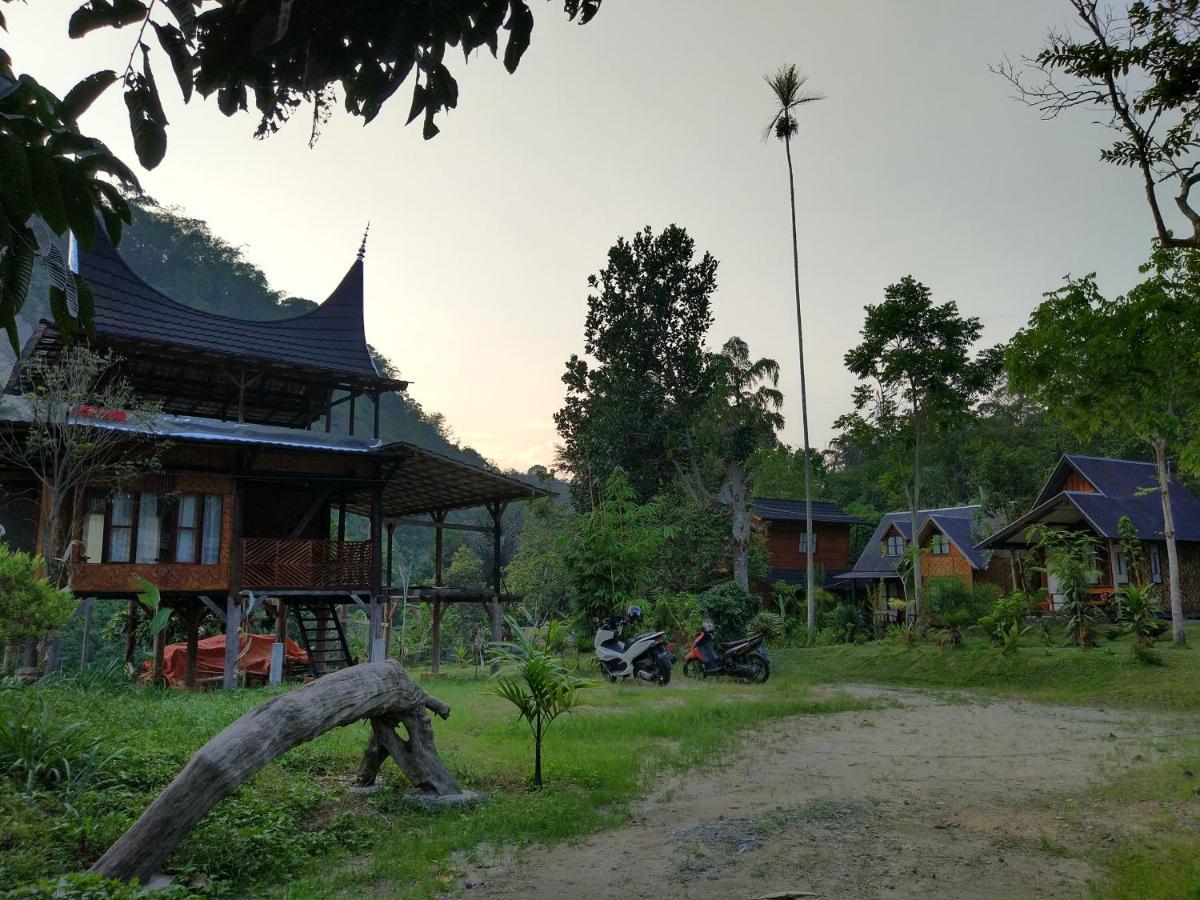Canyon Jungle Stay Bukittinggi Kültér fotó
