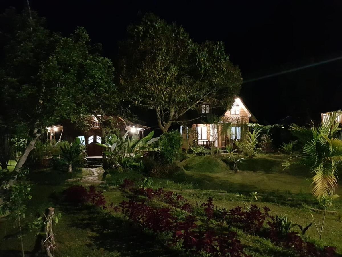 Canyon Jungle Stay Bukittinggi Kültér fotó