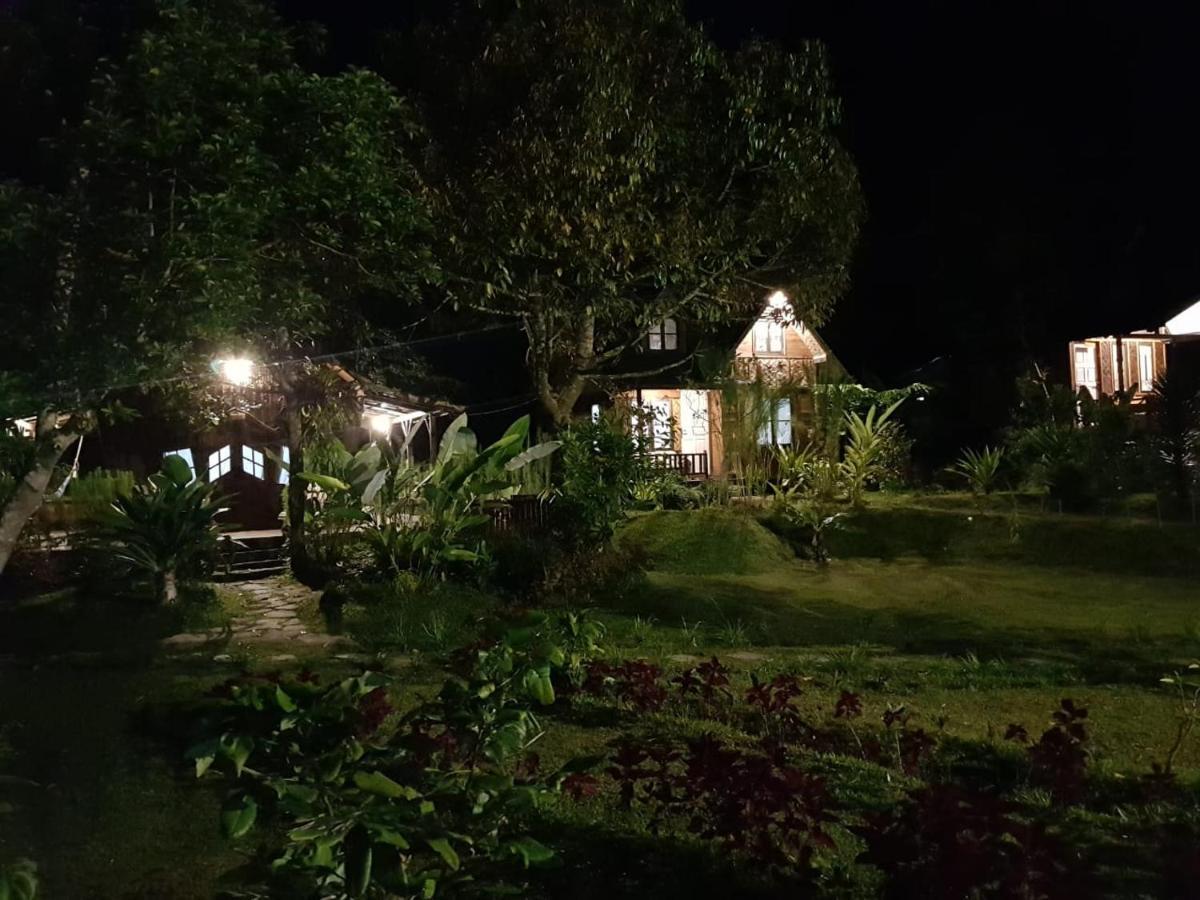 Canyon Jungle Stay Bukittinggi Kültér fotó